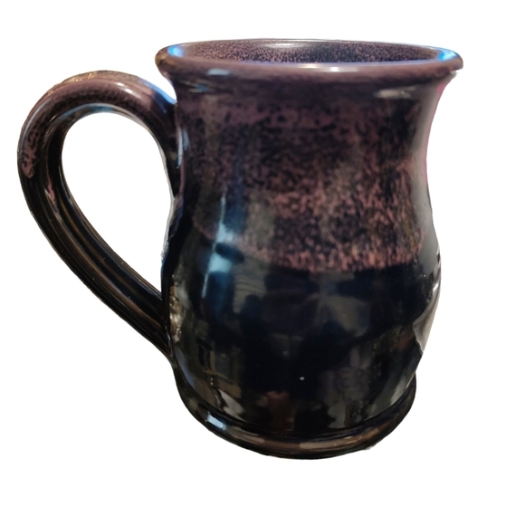 Bones Coffee Red Velvet mug - Picture 2 of 4